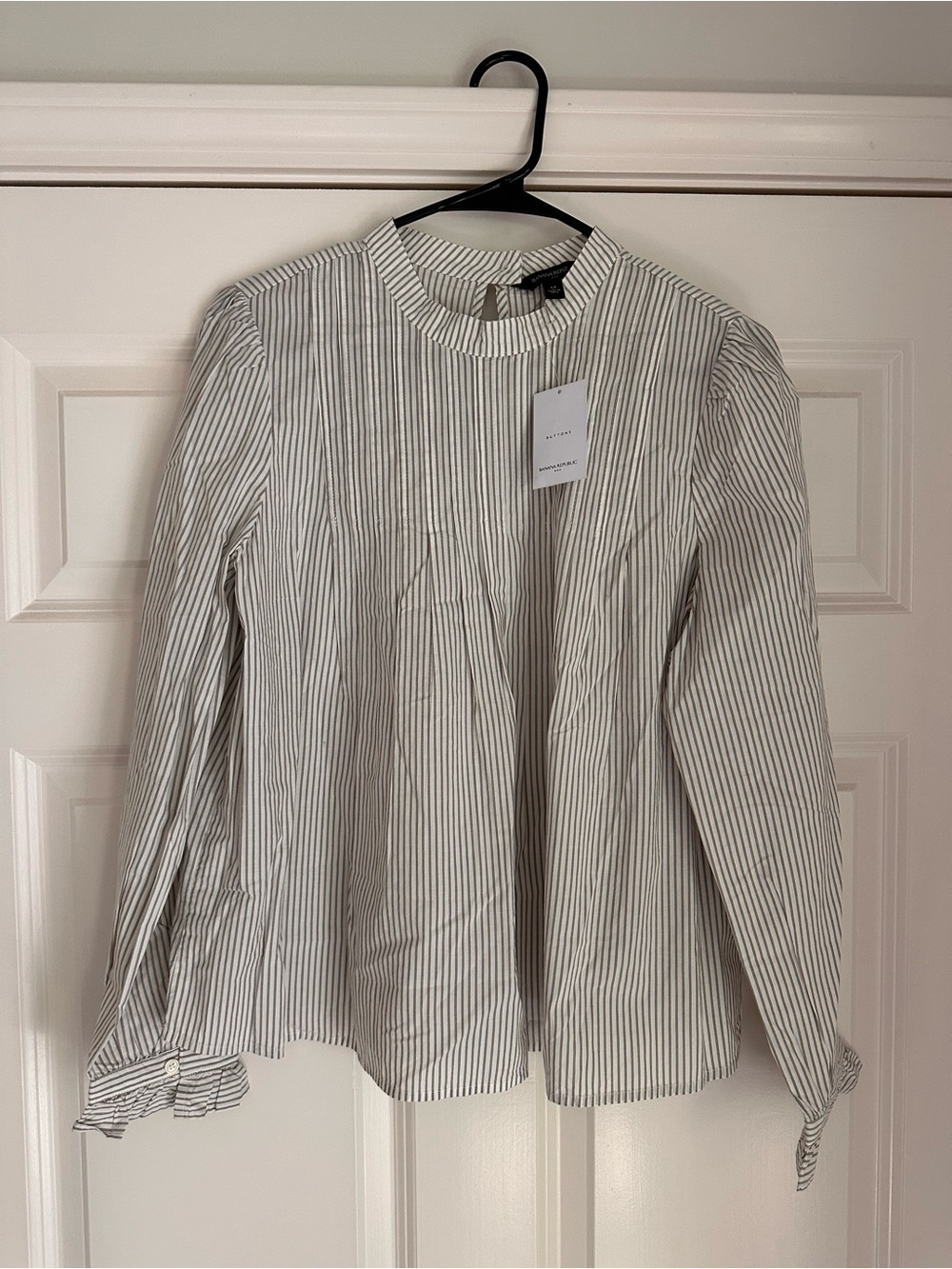 Banana Republic White and Gray Vertical-Stripe Dress Shirt